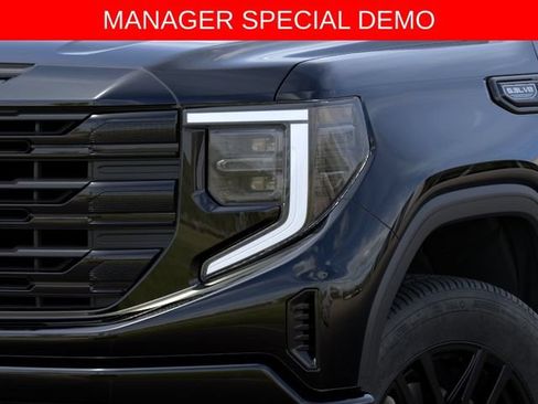 Used 2026 GMC Sierra 1500 Elevation AWD/4WD image 10
