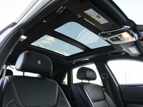 Used 2019 Rolls-Royce Ghost RWD image 26