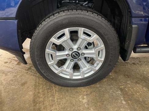 Certified 2024 Nissan Titan SV w/ SV Convenience Package image 31