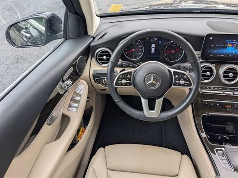 Used 2022 Mercedes-Benz GLC 300 image 22