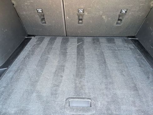 Used 2025 Chevrolet Trax LT w/ LT Convenience Package image 28