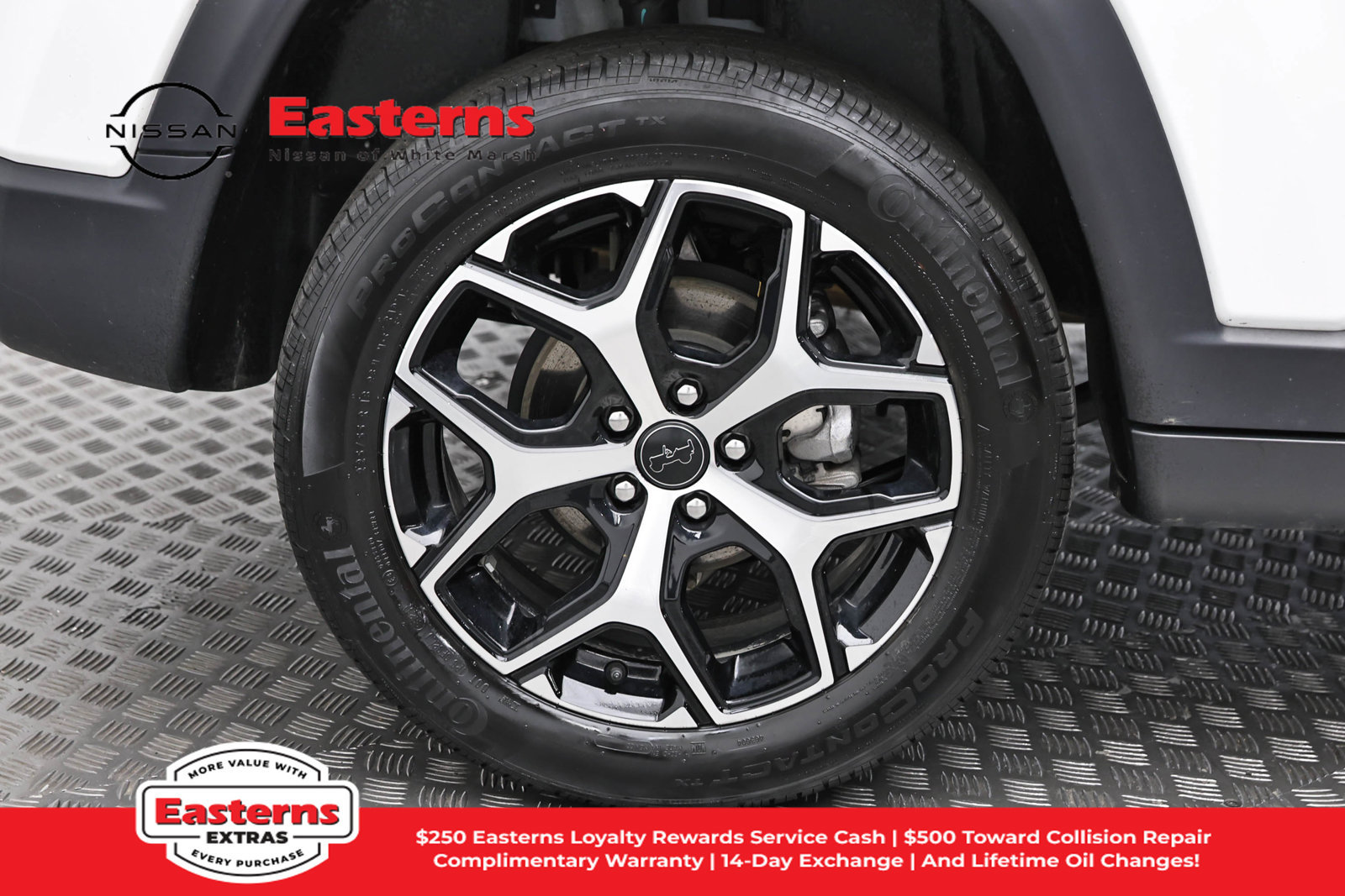 Used 2025 Jeep Compass Limited AWD/4WD image 29