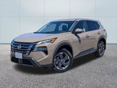 Used 2025 Nissan Rogue SV FWD image 1