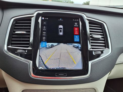 Certified 2023 Volvo XC90 B6 Plus AWD/4WD image 28