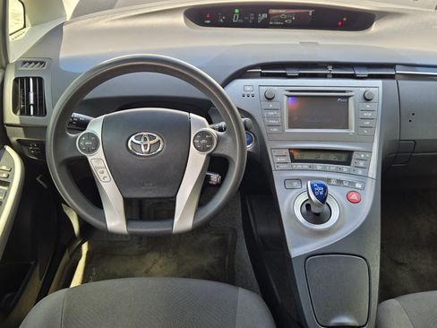 Used 2014 Toyota Prius Two FWD image 25