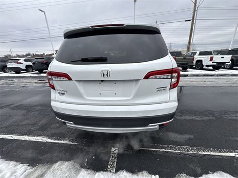 Used 2021 Honda Pilot Touring image 7