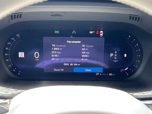 Used 2023 Volvo XC60 B5 Plus w/ Climate Package FWD image 27
