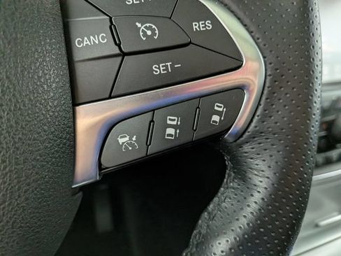 Used 2015 Jeep Grand Cherokee SRT w/ Trailer Tow Group IV AWD/4WD image 7