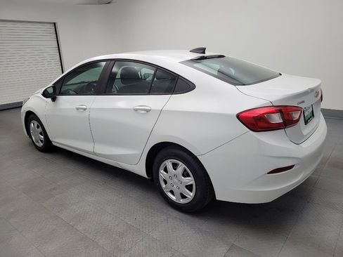 Used 2018 Chevrolet Cruze LS image 3