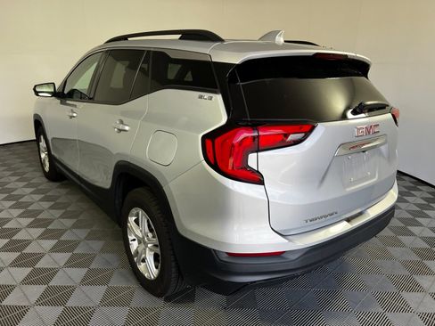 Used 2020 GMC Terrain SLE w/ Driver Convenience Package FWD image 7
