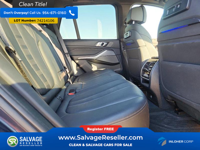 Used 2019 BMW X5 xDrive50i w/ Parking Assistance Package AWD/4WD image 15