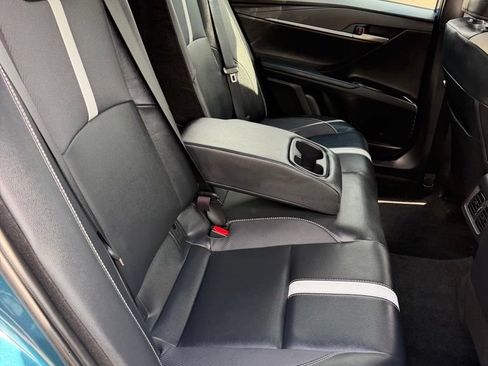 Used 2025 Toyota Camry SE FWD image 15
