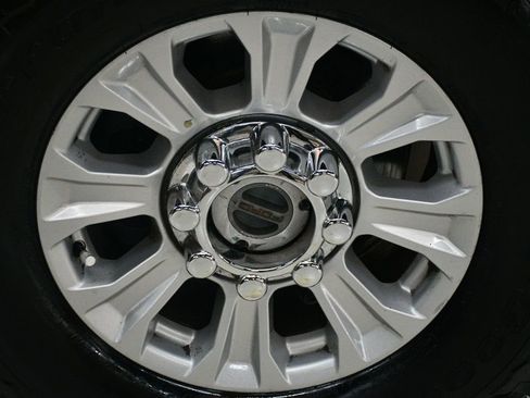 Used 2020 Ford F250 XLT w/ Snow Plow Prep Package image 18