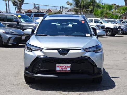 Used 2024 Toyota Corolla Cross AWD Hybrid w/ Moonroof Package image 3