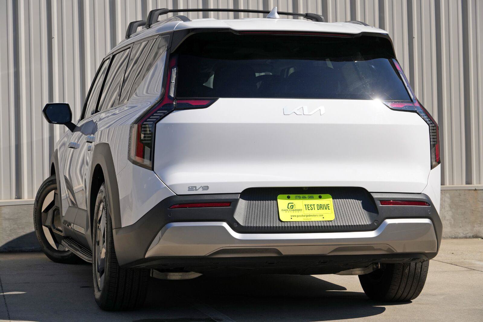 Used 2025 Kia EV9 Wind AWD/4WD image 6