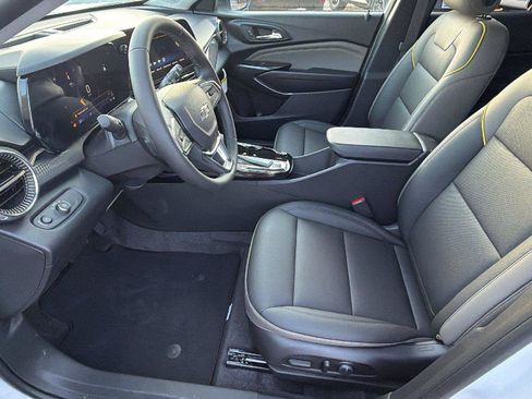 New 2026 Chevrolet Trax ACTIV w/ Driver Confidence Package FWD image 16
