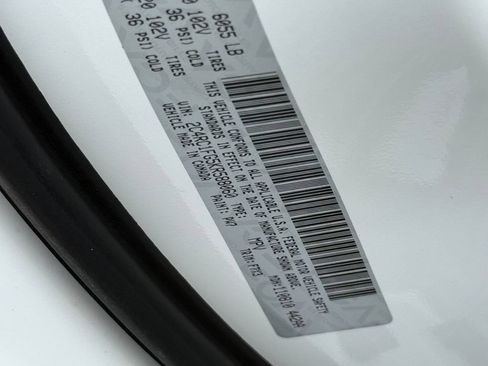 Used 2019 Chrysler Pacifica Touring Plus w/ Advanced Safetytec Group FWD image 35