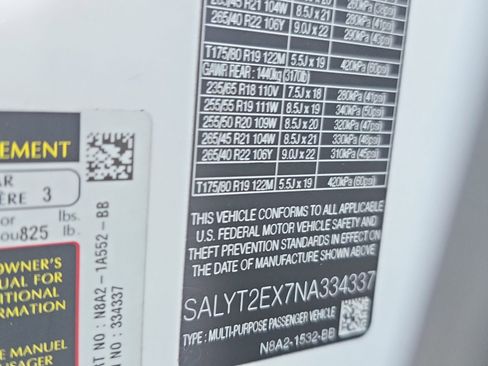 Used 2022 Land Rover Range Rover Velar R-Dynamic S image 34