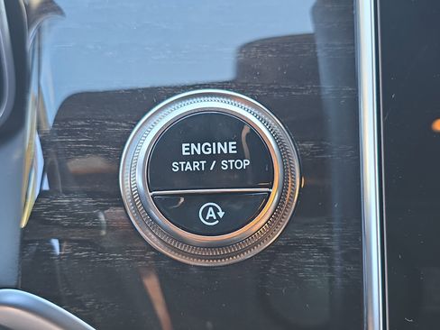 Certified 2026 Mercedes-Benz GLC 300 image 31