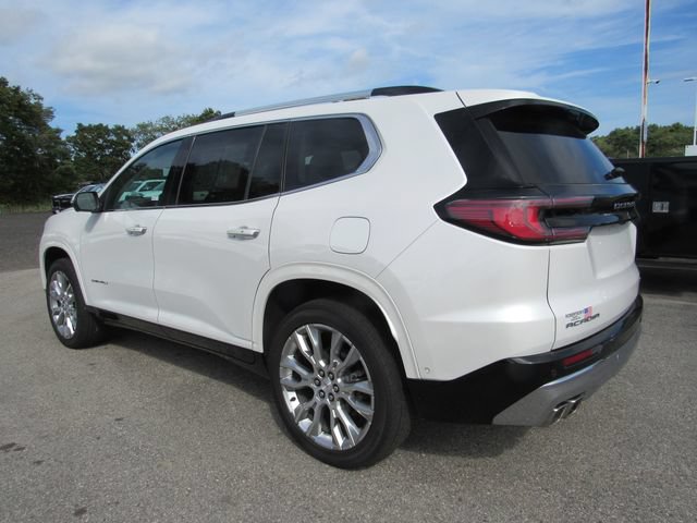 Used 2024 GMC Acadia Denali w/ Super Cruise Package FWD image 7