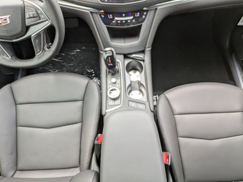New 2025 Cadillac XT5 Premium Luxury w/ Technology Package FWD image 10