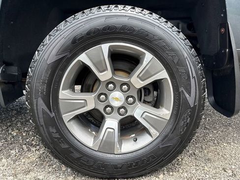 Used 2017 Chevrolet Colorado Z71 AWD/4WD image 26
