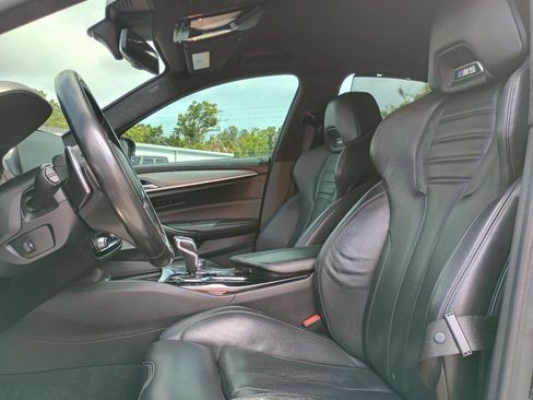 Used 2018 BMW M5 image 8