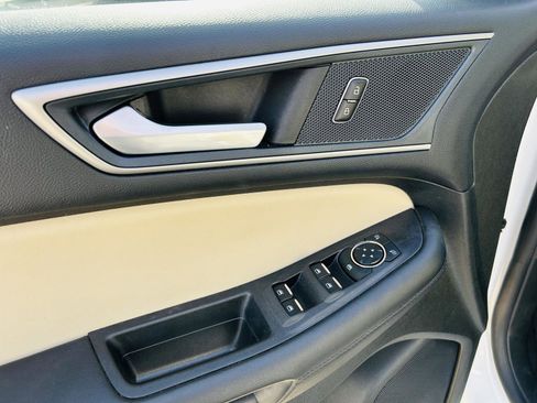 Used 2024 Ford Edge SEL w/ Convenience Package image 13