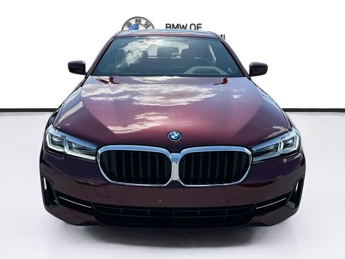 Certified 2023 BMW 530e w/ Premium Package RWD image 2