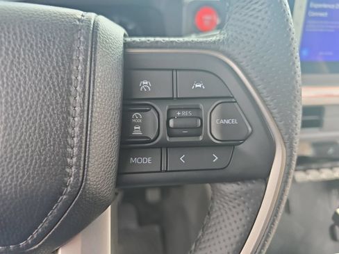 Used 2024 Toyota Tacoma TRD Off-Road AWD/4WD image 19