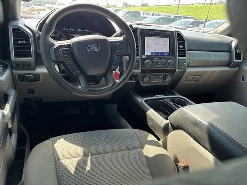 Used 2020 Ford F250 XLT w/ XLT Premium Package AWD/4WD image 17