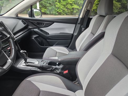 Used 2019 Subaru Crosstrek 2.0i Premium AWD/4WD image 9