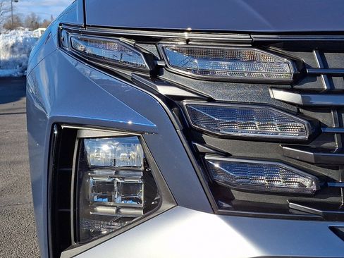 Certified 2026 Hyundai Tucson SE image 9