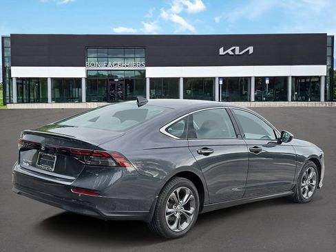 Used 2023 Honda Accord EX image 4