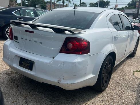 Used 2014 Dodge Avenger SE FWD image 3