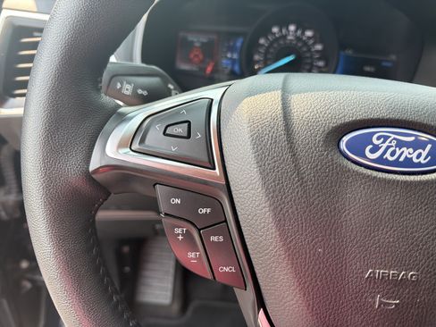 Used 2024 Ford Edge Titanium AWD/4WD image 32