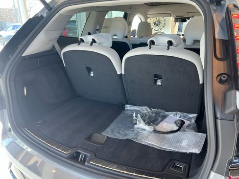 New 2025 Volvo EX90 Ultra image 12