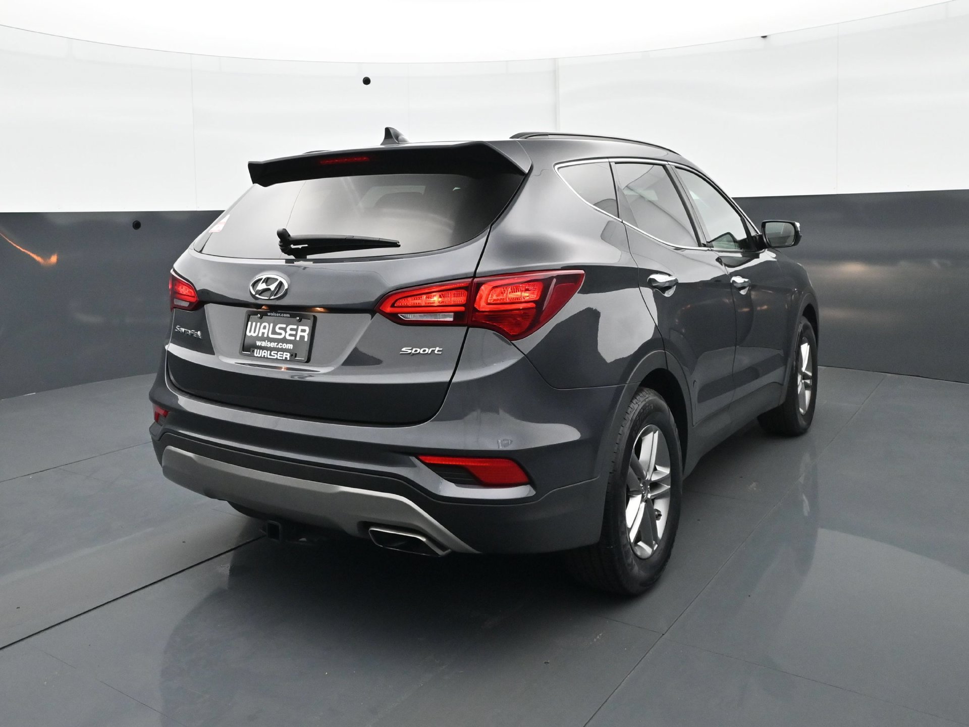 Used 2018 Hyundai Santa Fe Sport w/ 2.4L Value Package 02 FWD image 5
