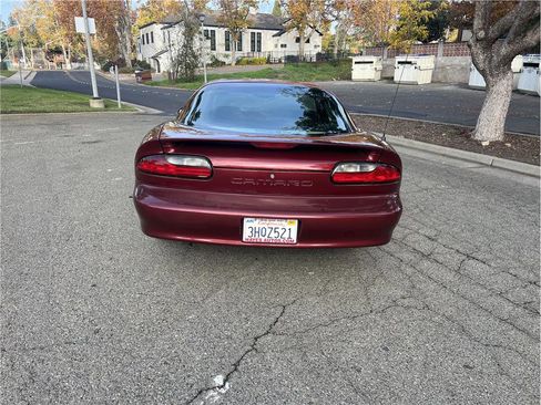 Used 1994 Chevrolet Camaro LT image 6
