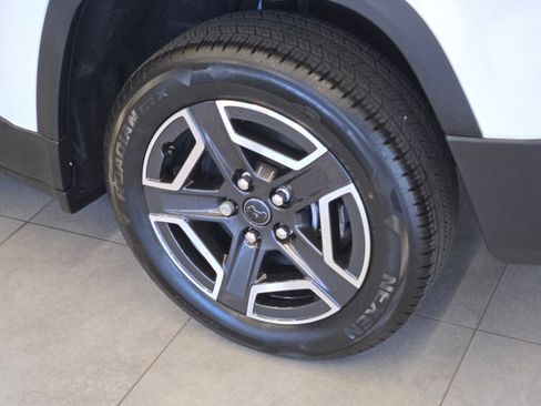 New 2026 Jeep Cherokee Laredo AWD/4WD image 14