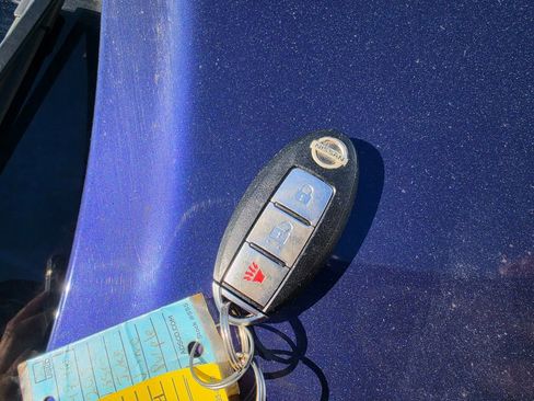 Used 2015 Nissan Juke S image 10