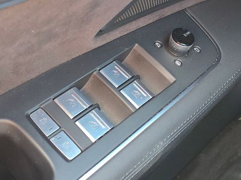 Used 2023 Audi A8 L 3.0T w/ Comfort Plus Package image 25