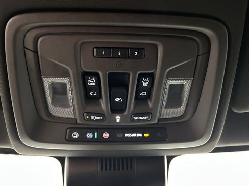 Used 2023 GMC Sierra 1500 Denali w/ Denali Reserve Package AWD/4WD image 29