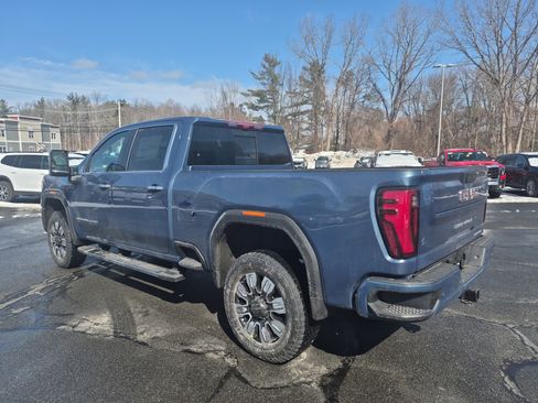 Used 2026 GMC Sierra 2500 Denali w/ Denali Reserve Package AWD/4WD image 3