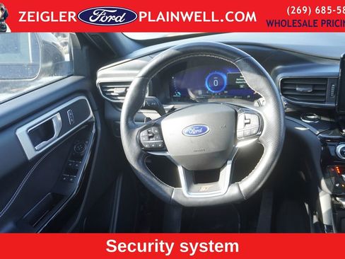 Used 2022 Ford Explorer ST w/ ST Street Pack image 16
