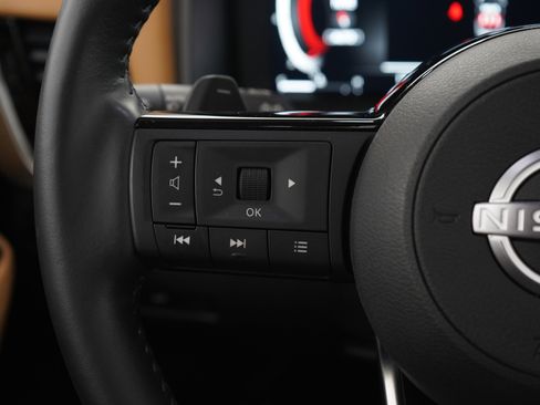 Used 2023 Nissan Rogue Platinum w/ Platinum Premium Package image 27