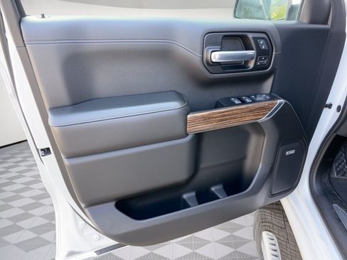 Certified 2019 Chevrolet Silverado 1500 High Country w/ High Country Premium Package AWD/4WD image 14