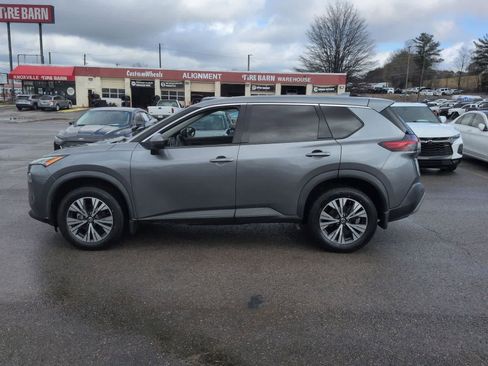 Used 2021 Nissan Rogue SV image 5