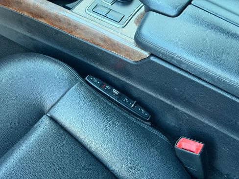 Used 2013 Mercedes-Benz E 350 4MATIC Wagon image 11