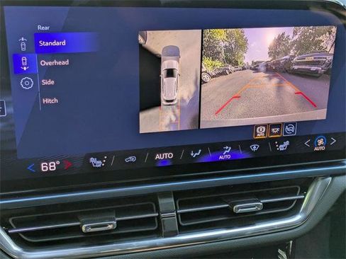 New 2026 Chevrolet Equinox EV LT image 18